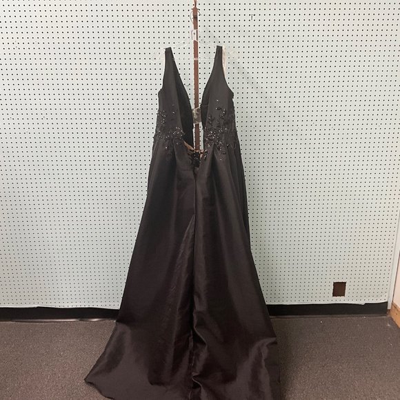 RACHEL ALLAN SIZE 14 BLACK FORMAL DRESS - Picture 2 of 6